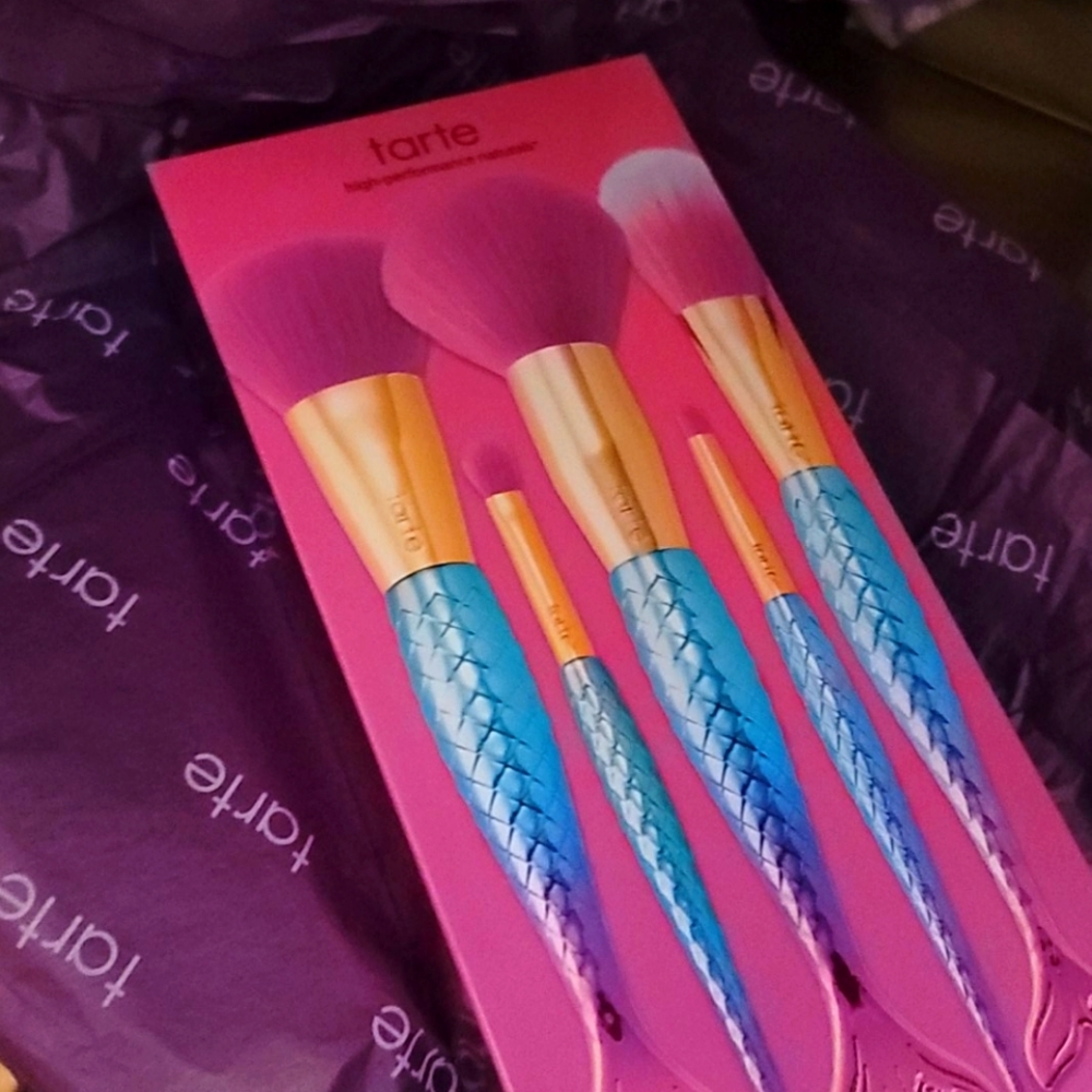 Brand new Tarte makeup mermaid brushes
